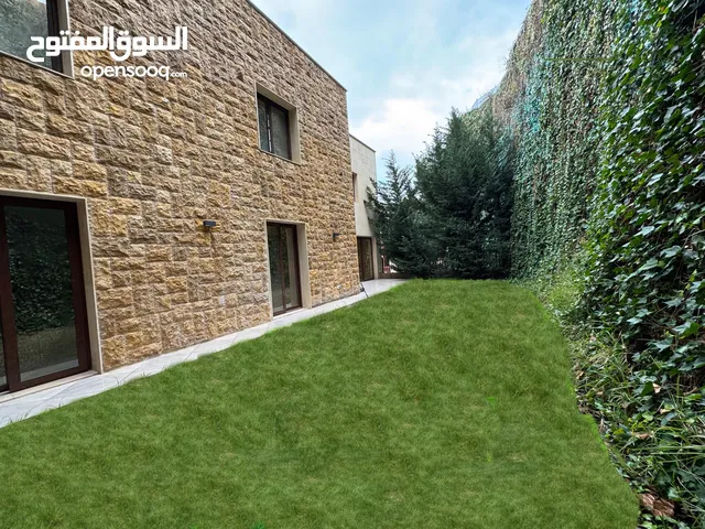 Townhouse For Sale in Yarzeh, Baabda