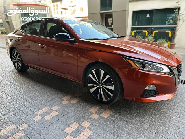 Nissan altima 2021