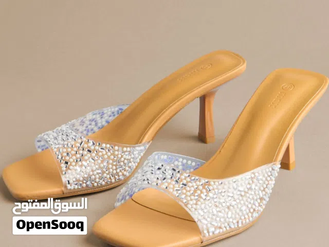 Clear With Heels in Al Batinah