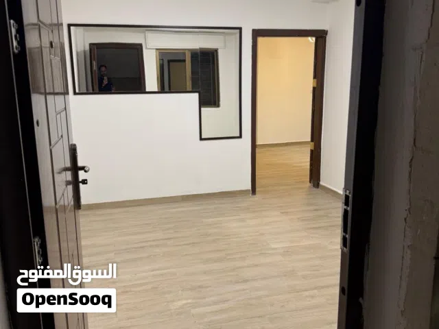 شقة فارغة بالقرب من كوزمو السابع للايجار من المالك مباشر