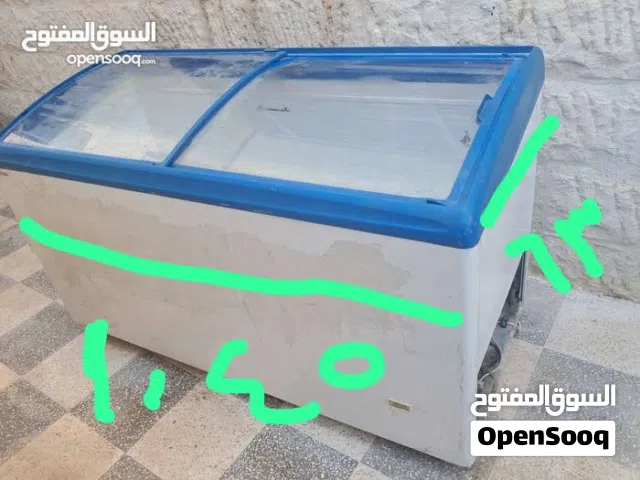 فريزر بطح ايطالي وثلاجة بيبسي