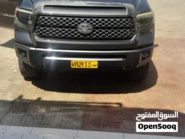 2019 تويوتا 4 رونر SR5