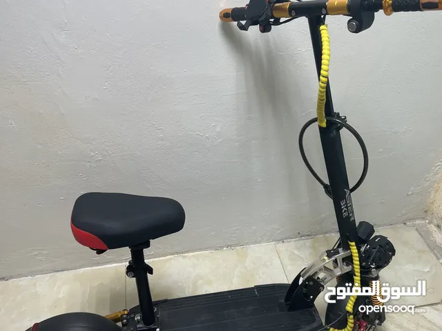 سكوتر كهربائي بطاريه ممتازه تمشي 30km و سرعه 50km