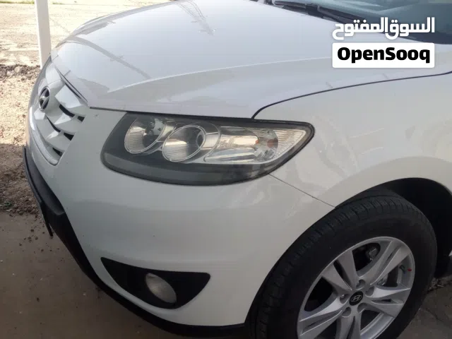 سنتافي 211 خليجي سبعه راكب السياره كفاله عامه من التبديل والصبغ بيه كارت أو صبغ على كد شبر