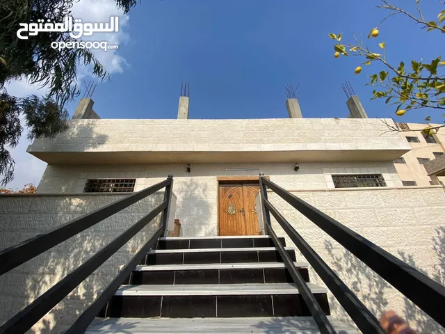 135m2 2 Bedrooms Townhouse for Sale in Zarqa Abu Al-Zighan