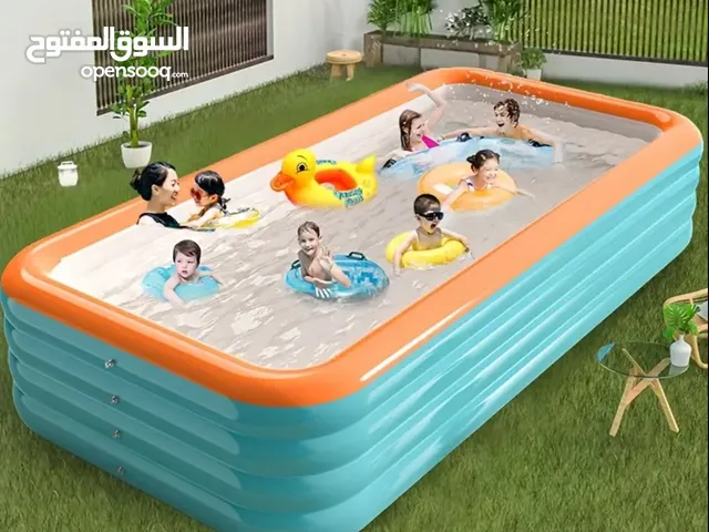 حوض للسباحة