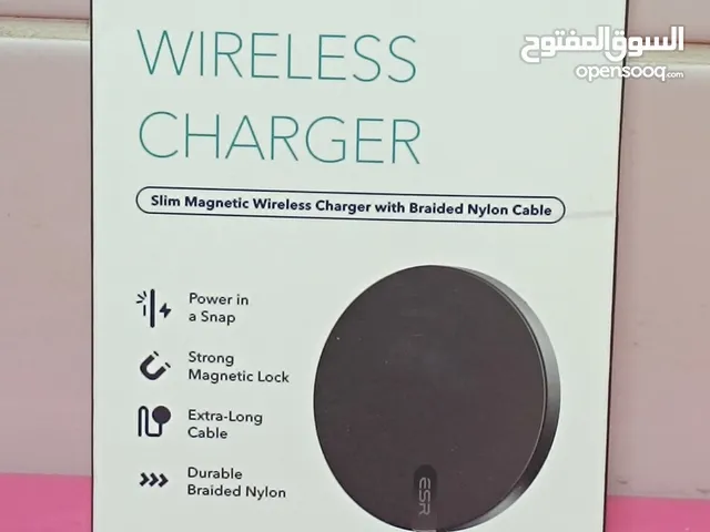 ESR HaloLock Mini Wireless Charger