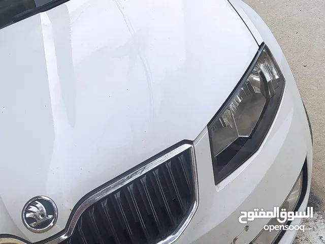 سكودا اوكتافيا .سولار 1600.بحالة ممتازة ماتور قير ممتاز .اقتصادية جدا