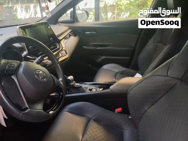 تويتا C-HR وكالة السيارة استعمال بنت  ما عليها اي ضربات او مشاكل  السيارة فحص كامل وارد سعودي