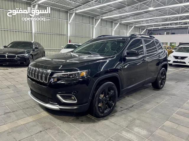 Jeep Cherokee warranty one year bank financie available big screen camera redaar leader seats Cruse