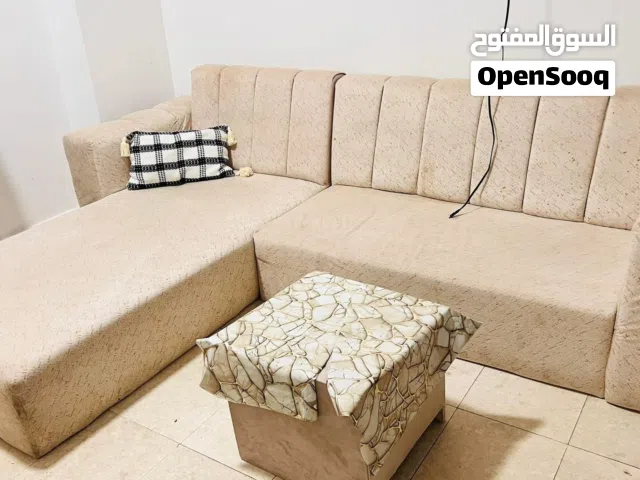 صالة للبيع مستعملة