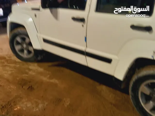 سيارة جيب ليبرتي