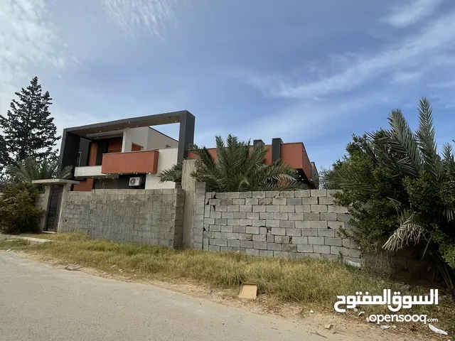 550 m2 4 Bedrooms Townhouse for Sale in Tripoli Ain Zara