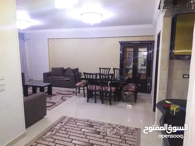 200 m2 3 Bedrooms Apartments for Rent in Cairo Maadi