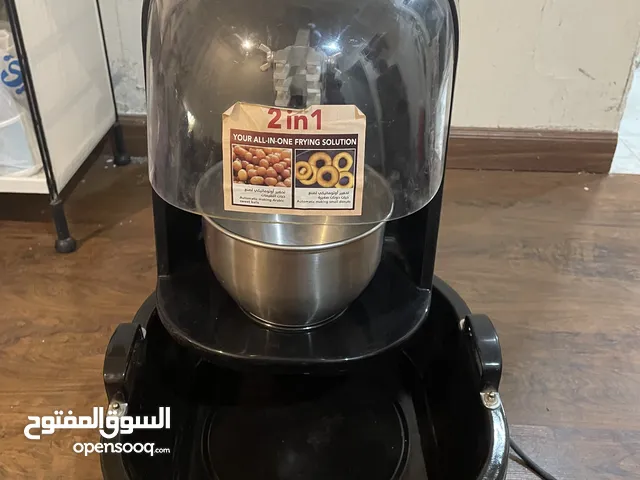 صانعة لقيمات ودونات ماركة اوركا