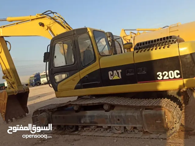2011 Tracked Excavator Construction Equipments in Al-Mahrah