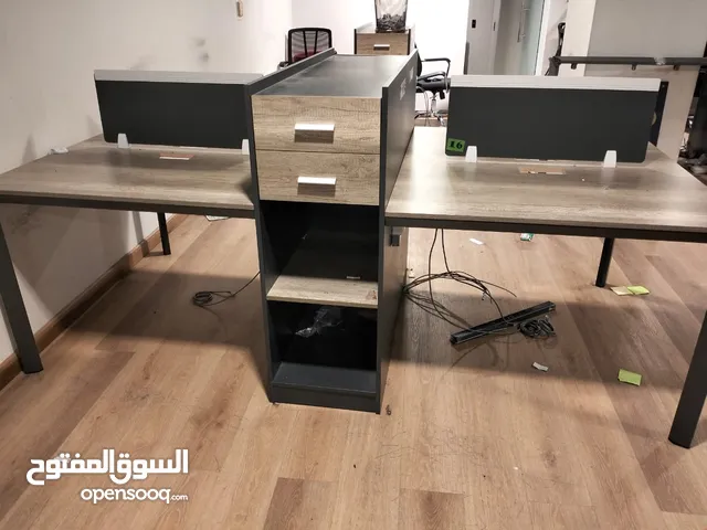 I'm selling office workstation good condition