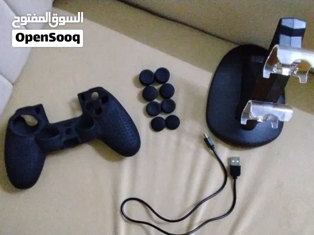 اكسسوارات بلاي ستيشن 4 للبيع