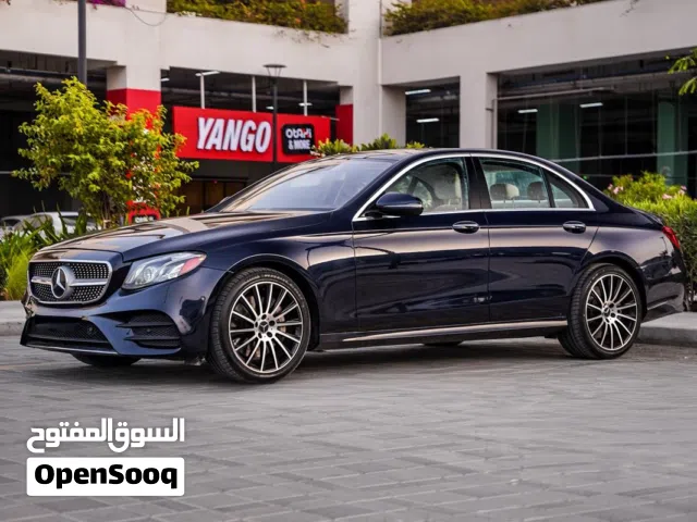 Sedan Mercedes Benz in Muscat