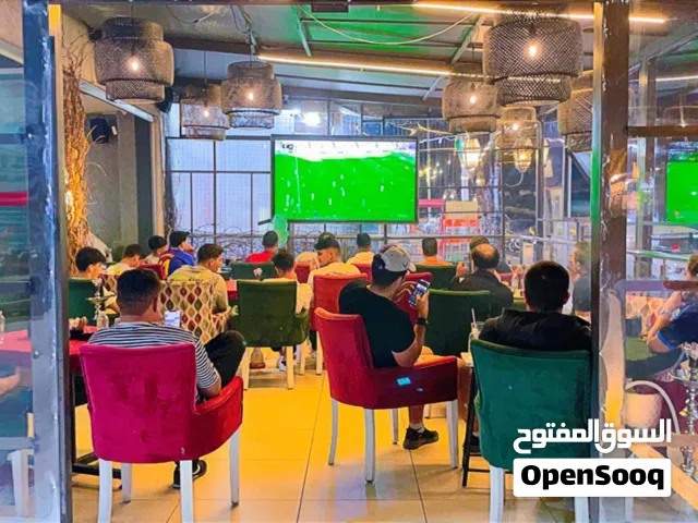 فرصة استثمارية مميزة – كافيه ومطعم مع رخصة تقديم ارجيل للبيع في اهم شارع في الرابية