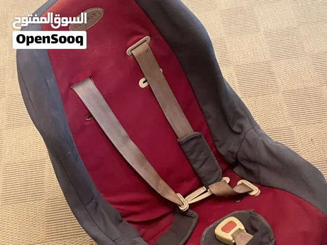 مقعد سيارة من عمر سنة إلى 6 سنوات