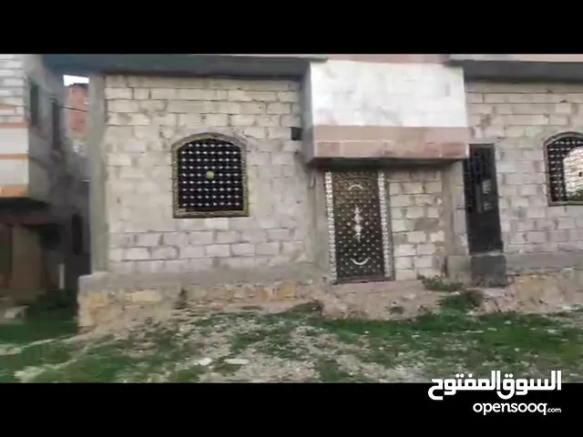 9 m2 4 Bedrooms Townhouse for Sale in Taiz Al-Ta'iziyah Directorate