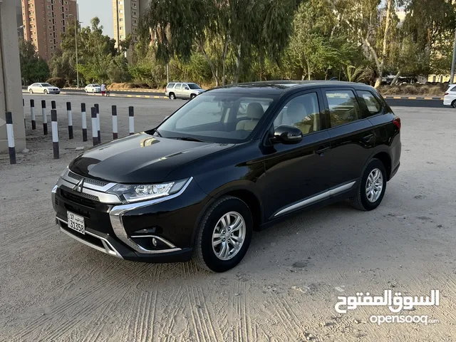 Used Mitsubishi Outlander in Hawally