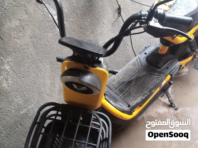 دراجة نظيفة فول نظافة وشغاله و ما بيها أي شي