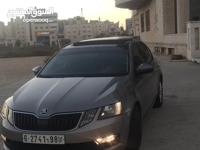 سكودا اوكتافيا بنوراما بحالة الشركة  اتومتيك ماتور (1400بنزين )2018