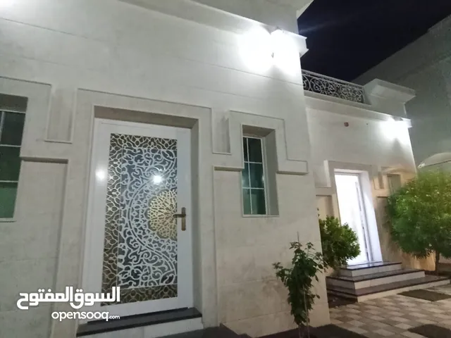 2750 ft 3 Bedrooms Villa for Rent in Ajman Al-Zahya