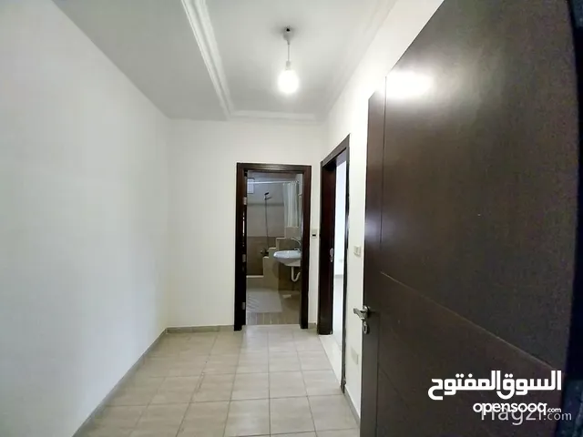 215 m2 3 Bedrooms Apartments for Sale in Amman Um El Summaq