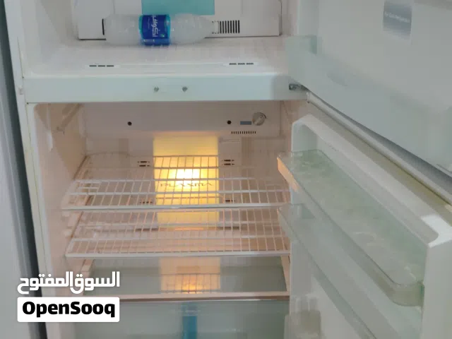 نبيع ثلاجه بحاله ممتازه استخدام بحاله جيده معا التوصل التشغيل والكفاله تبريد وتجميد قوي ماركه توشيبا