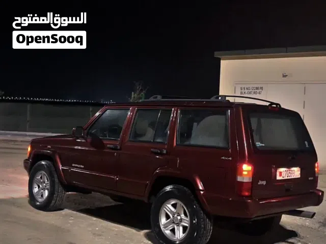 2001 جيب شيروكى Standard