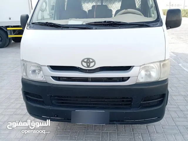 sale Toyota Hiace 2010