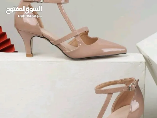 Pink With Heels in Zarqa
