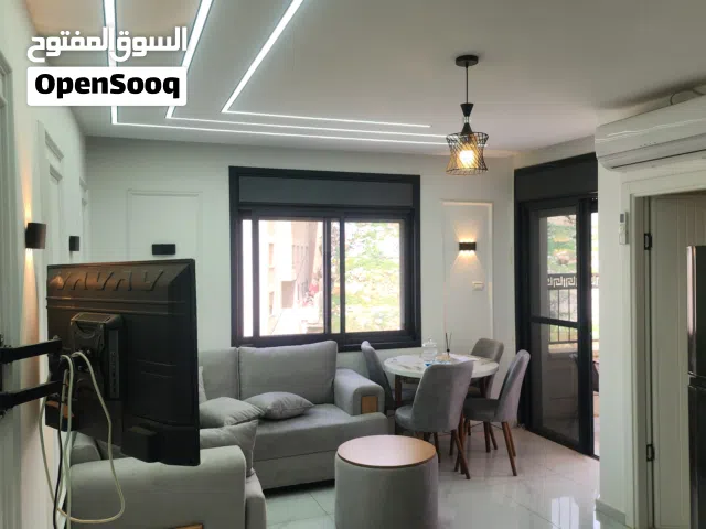 ستوديو مفروش الموقع الطيره الشارع الوصل بين الطيره وعين مصباح موقع حيوي ومتوفر جميع الخدمات