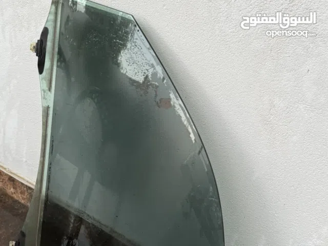 زجاج امامي تويوتا تندرا 2006