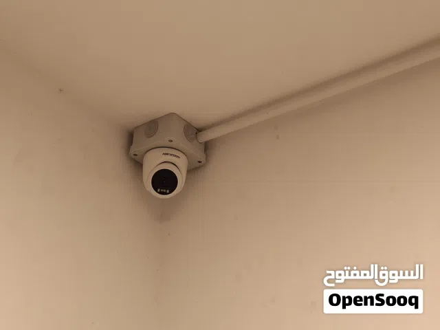 فني تركيب و صيانة انظمة المراقبة