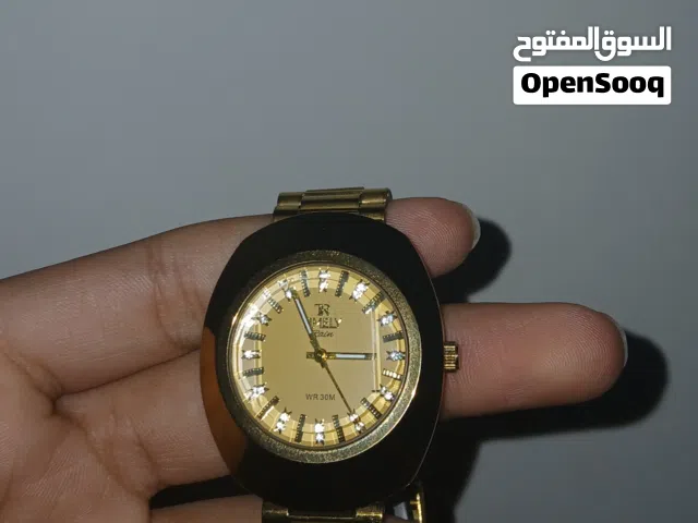 متوفر ساعة TIMLY باللون الذهبي