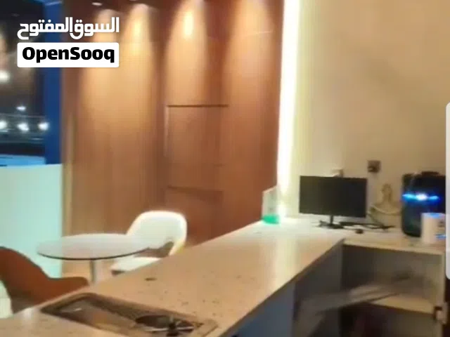 محل عصائر وايس كريم وكريب