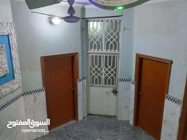 250 m2 4 Bedrooms Townhouse for Rent in Basra Other