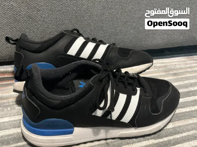 حذاء رجالي نمره 40 adidas