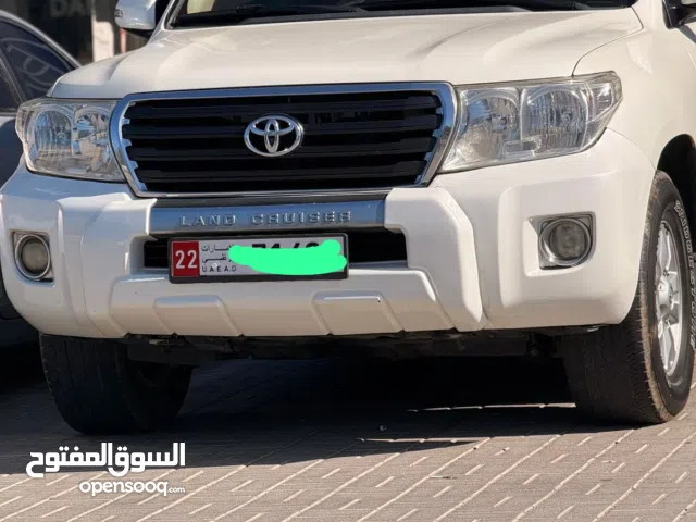 TOYOTA LAND CRUISER GXR V6 2013