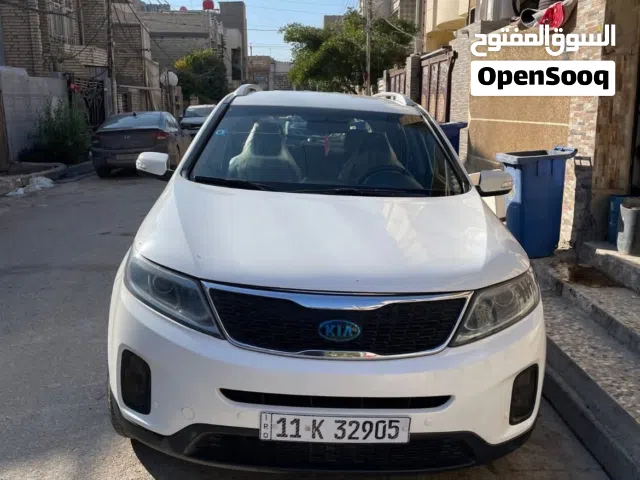 2014 كيا سورينتو Standard