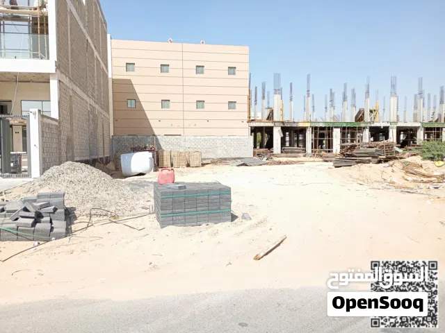 ارض سكني فلل بمنطقة المدارس مقابل مدرسة الحكمة Residential villa land in Al Madaris area, opposite