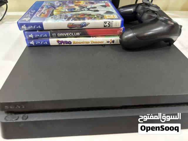 PS4 Slim 500GB + Spyro Trilogy, Driveclub & 2 Games - BHD 55