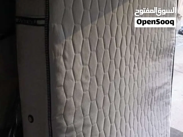 فرشة طبية مزدوجة 190× 170 ارتفاع 35 سم شبة جديدة نظيفة استخدام خفيف لسا كفالتها موجودة لون مميز سكني