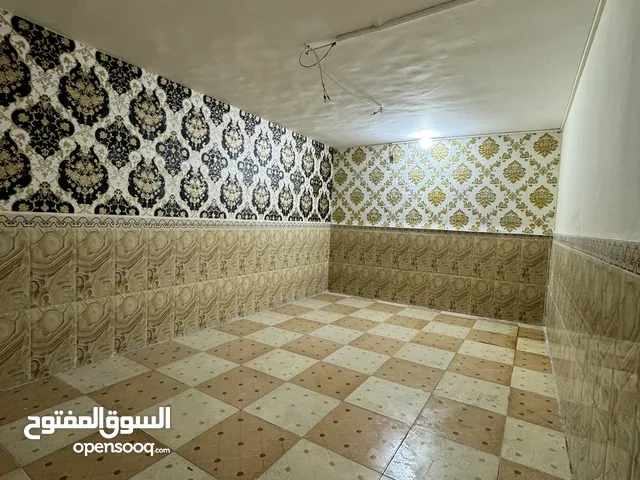 300m2 4 Bedrooms Townhouse for Rent in Basra Muhandiseen