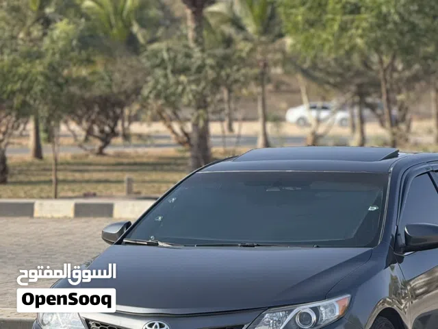 صالون سيدان تويوتا كامري  موديل 2014 الفئة se 4 سلندر