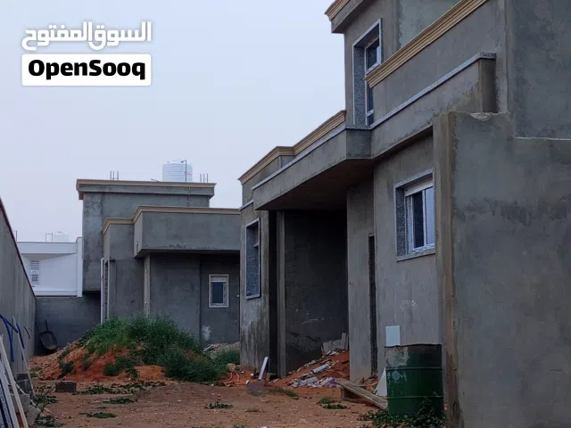 2 فلل ارضيه في نفس الارض مدخل واحد القرقني شارع الضمان الاجتماعي مقسم مقطرن والكهرباء تحت الارض